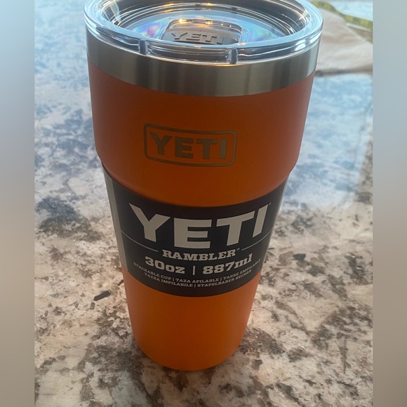 Yeti Rambler 30 ounceTumbler. New - Picture 1 of 2